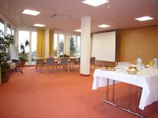 מלון Bristol מונטרה