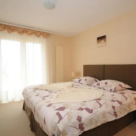 Bristol 3* Монтрё